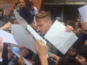 Immobile: «Ringrazio i laziali per l’affetto». E sul Milan…