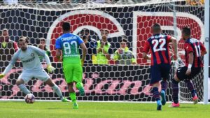 Crotone, il dg Vrenna: «Daremo il massimo, anche se la Lazio…»