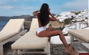 Djordjevic, mare e sole in Grecia: ma lo spettacolo è Jovana – PHOTOGALLERY