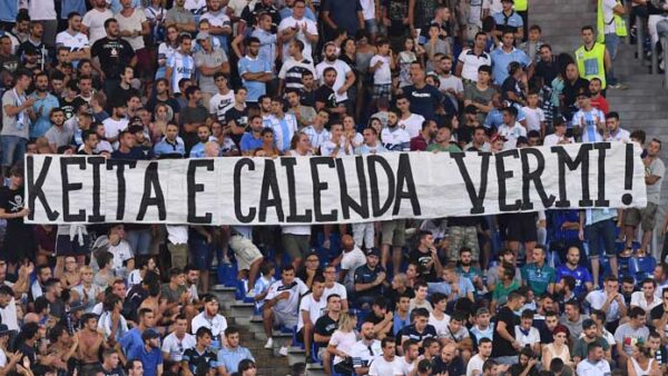 striscione lazio keita calenda agosto 2017