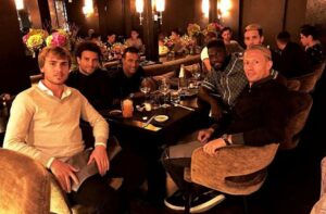 Lazio, la squadra cena insieme: tutte le foto della serata