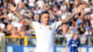 Roma, Kolarov punta la Lazio: «Dobbiamo vincere il derby!»