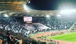 La Nord non delude: ogni derby è una vittoria sugli spalti – FOTO