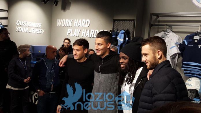 lazio-store-giocatori-primo-piano