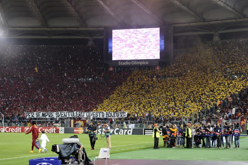 Tragedia Diabolik, gli ultras della Roma non espongono striscioni in segno di rispetto 1 roma lazio