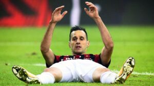 Milan, si ferma Kalinic: Cutrone verso la maglia da titolare contro la Lazio