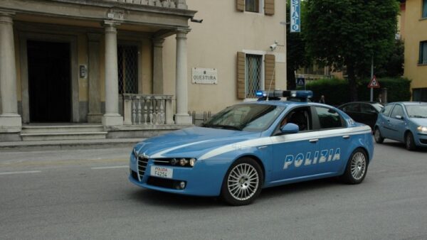 Polizia vettura