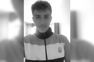 Francia, dramma nel mondo del calcio: ragazzo di 19 anni muore nel sonno