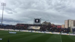 Cagliari-Lazio, alla ‘Sardegna Arena’ il ricordo di Astori – FOTO