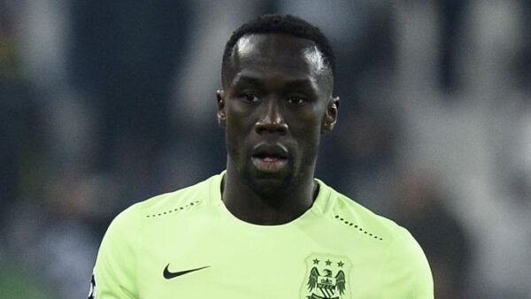 sagna manchester city 2015