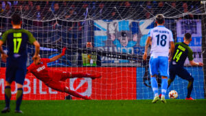 Lazio, Berisha pronto all’avventura. Il fratello: «E’ fedele alla maglia che indossa. E da bambino…»