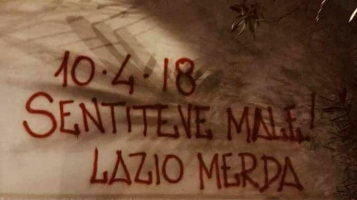 roma scritta contro lazio