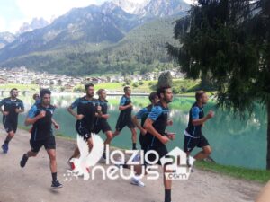AURONZO DAY 6 – Nuova corsa intorno al lago: non c’è Wallace. Out Strakosha – FOTO & VIDEO