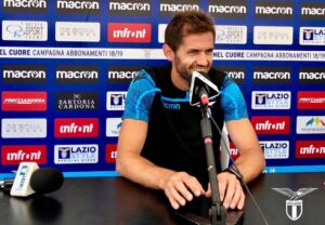Lulic: «Siamo sulla strada giusta per il salto di qualità! Mercato? Spero arrivino rinforzi. Sul rinnovo…» – VIDEO