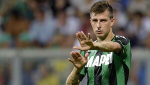 Acerbi-Lazio, finalmente ci siamo: il calciatore conferma sui social – FOTO