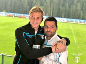 AURONZO DAY 6 – Adamonis: «Felice di partecipare a questo ritiro. Proto e Strakosha mi aiutano tanto»