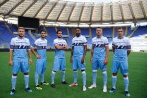 Maglia Lazio, c’è attesa per la presentazione: ecco il video promo