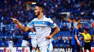 Luis Alberto: «Caicedo da dieci, importante terza vittoria di fila. Quest’anno siamo molto più forti» – VIDEO
