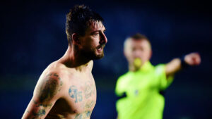 Acerbi sceglie l’ironia: «La faccia che fai quando il mister non ti convoca…» – FOTO