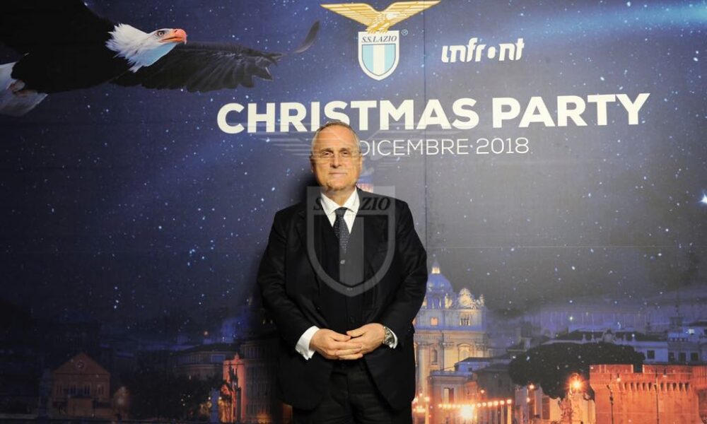 Lazio, Babbo Natale in anticipo: fissata la data della cena! Ma il luogo resta un mistero per gli irriducibili biancocelesti.