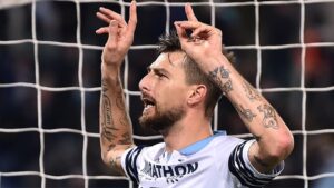 Lazio Social, Acerbi scherza: «Un tunnel non si nega a nessuno, neanche a… Farris!» – VIDEO