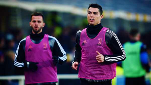 cristiano ronaldo pjanic riscaldamento juventus dicembre 2018