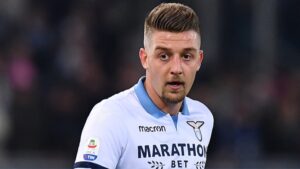 Lazio – Milinkovic, anche il joystick per la console è biancoceleste – FOTO