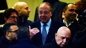 Milan, Scaroni non si dà pace: «Abbiamo un video con 32 cori razzisti dei laziali»