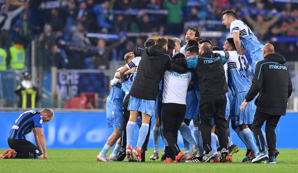 Atalanta-Lazio 0-2 highlights e gol: è festa all'Olimpico, la Coppa Italia è biancoceleste - VIDEO 1 esultanza lazio