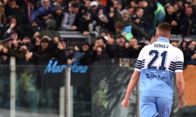 milinkovic-savic premiazione miglior centrocampista serie a lazio-bologna