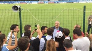 Lotito a colloquio con i tifosi: «Non dobbiamo vendere per comprare. Ferrari? La Lazio non diventerà una 500…»