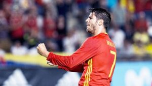 Morata gioca alla PlayStation e sceglie la Lazio, il commento di Immobile – VIDEO