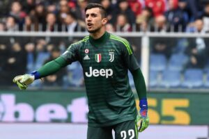 Calciomercato Lazio, nasce l’ipotesi Perin: la situazione