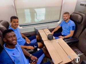 Lazio, è tempo di vigilia: la squadra in viaggio verso Ferrara – FOTO&VIDEO