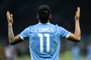 Lazio, Correa mette in palio la sua maglietta VIDEO
