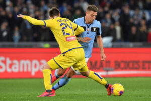 Hellas Verona, lesione per Kumbulla: salta la Lazio