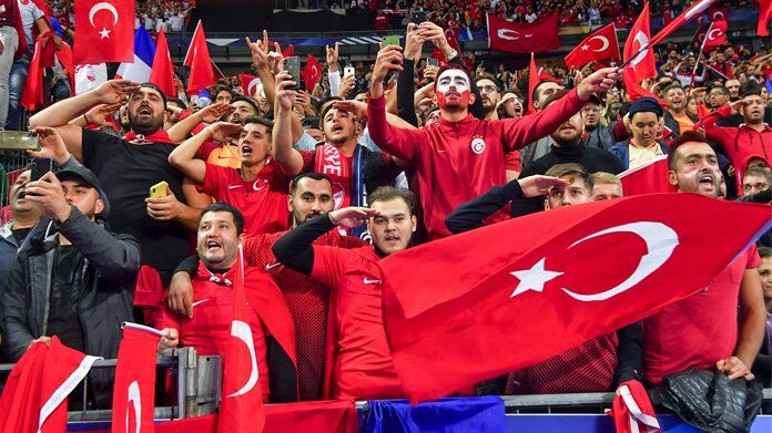 Tifosi-Turchia