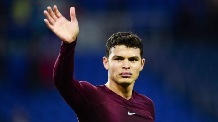thiago-silva-winken-winkt-paris-2018-1592309042-41567