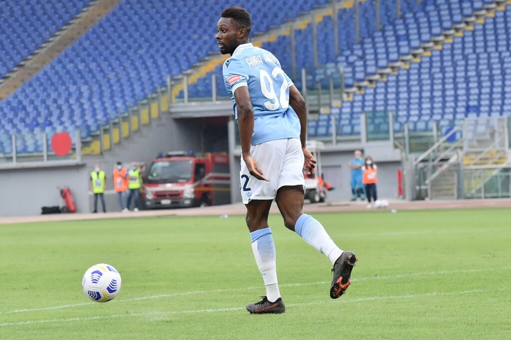Lazio, Akpa Akpro: «In Francia ho fatto anche difensore e attaccante, son qui per aiutare la squadra» 1 Akpa Akpro
