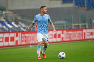 Lazio, col Verona test importante sulle corsie laterali