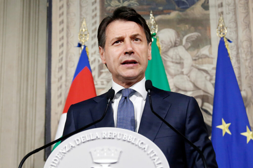 Dpcm, Conte: «Lombardia e Calabria in zona rossa, Campania gialla. Nuove misure venerdì» 1 Conte SZ 110