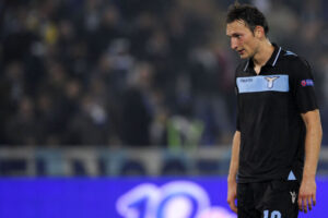 Kozak spegne 32 candeline: ecco gli auguri della Lazio – FOTO