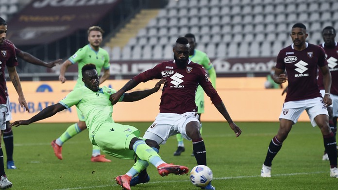 Lazio, troppa nebbia a Torino: la squadra prende il volo da Genova 21 514709FC 35AC 4C1E 8128 3BC3B0E0D400