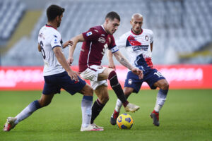 Crotone, Magallán: «Importante non aver preso gol a Torino, ora la Lazio»