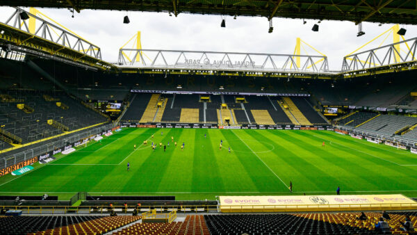 Iduna Park imago0047259990h