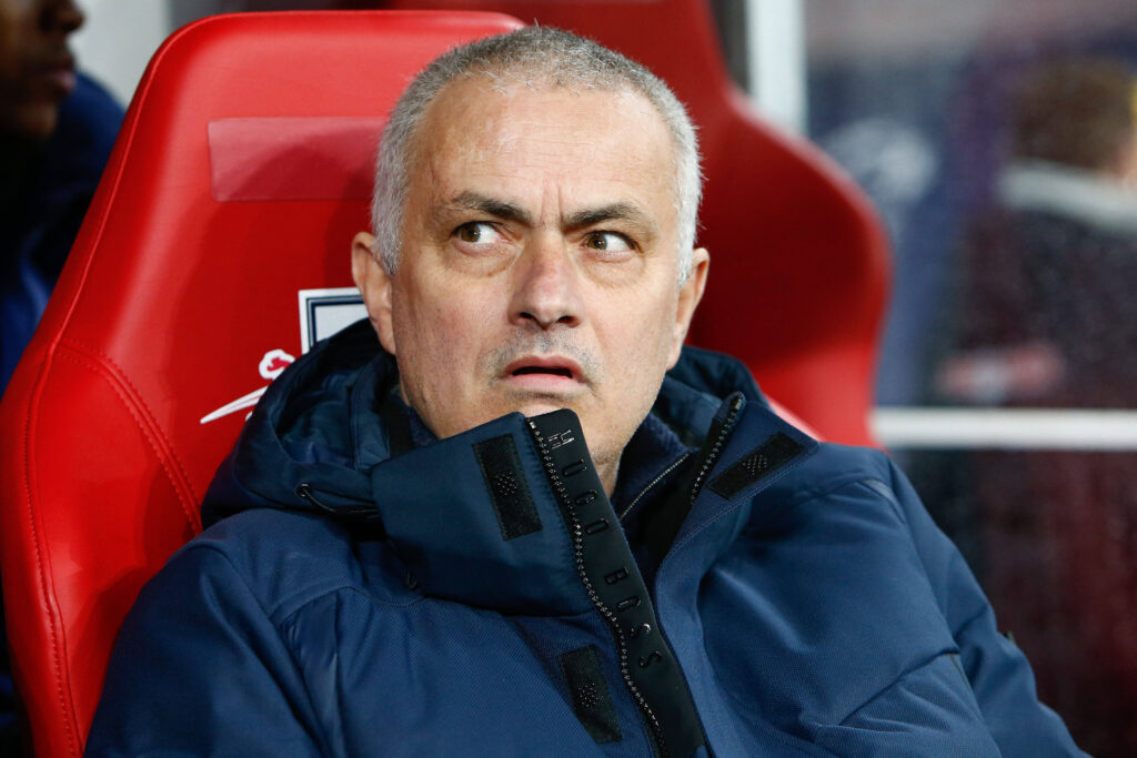 La rivelazione di Clattenburg: «Lanciai una scarpa contro Mourinho» 1 Mourinho imago47039445h