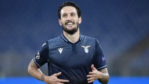 Il cervello della Lazio segna…di testa! Venticinquesimo gol in A, i primi 24 tutti col destro