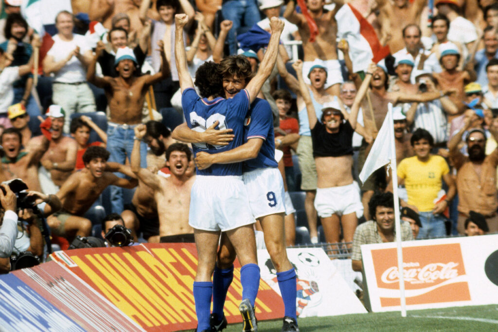 Paolo Rossi, i cinque motivi che lo hanno reso una leggenda vivente 1 Rossi Antongnoni imago0004829404h