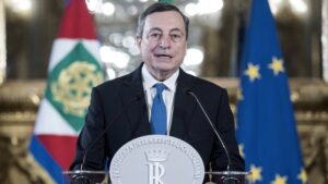 Draghi: «Siete entrati nella storia rafforzando il senso di appartenenza»