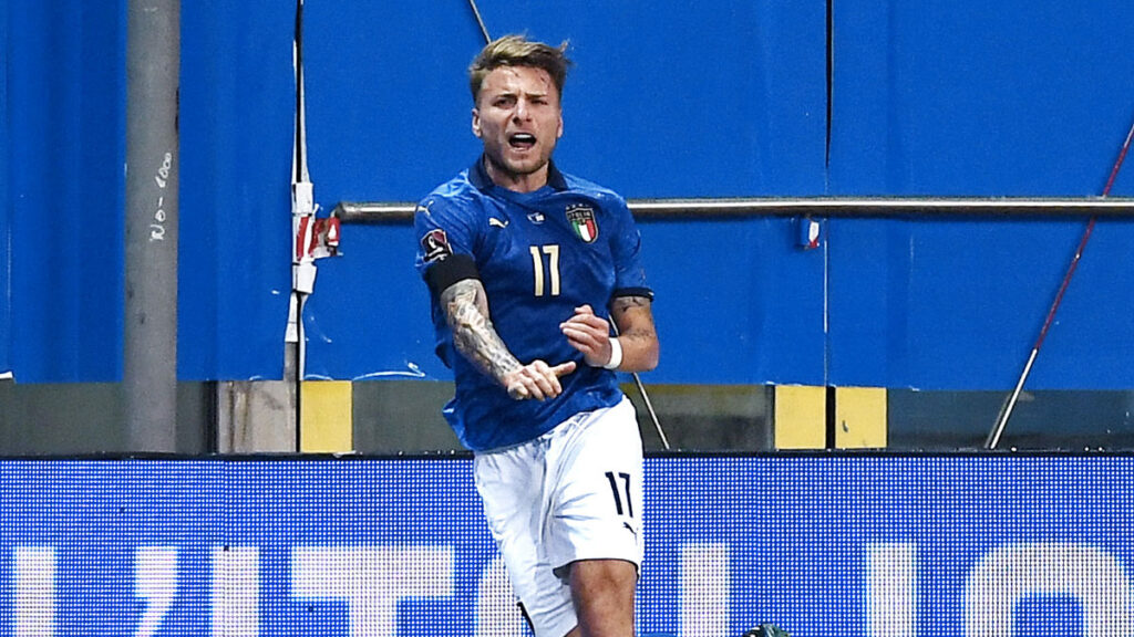 Immobile ritorna a casa, la felicità del piccolo Mattia - FOTO 1 Esultanza Immobile Italia